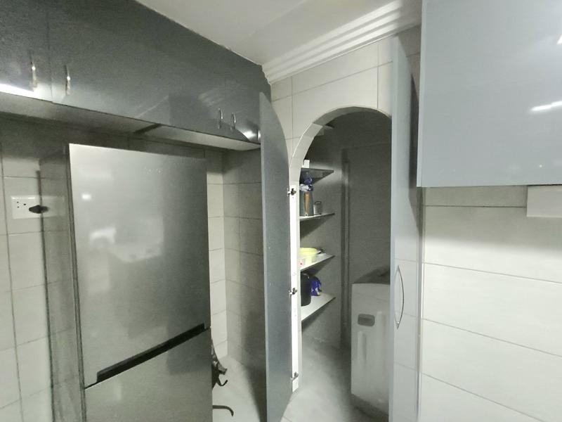 3 Bedroom Property for Sale in Northcroft KwaZulu-Natal