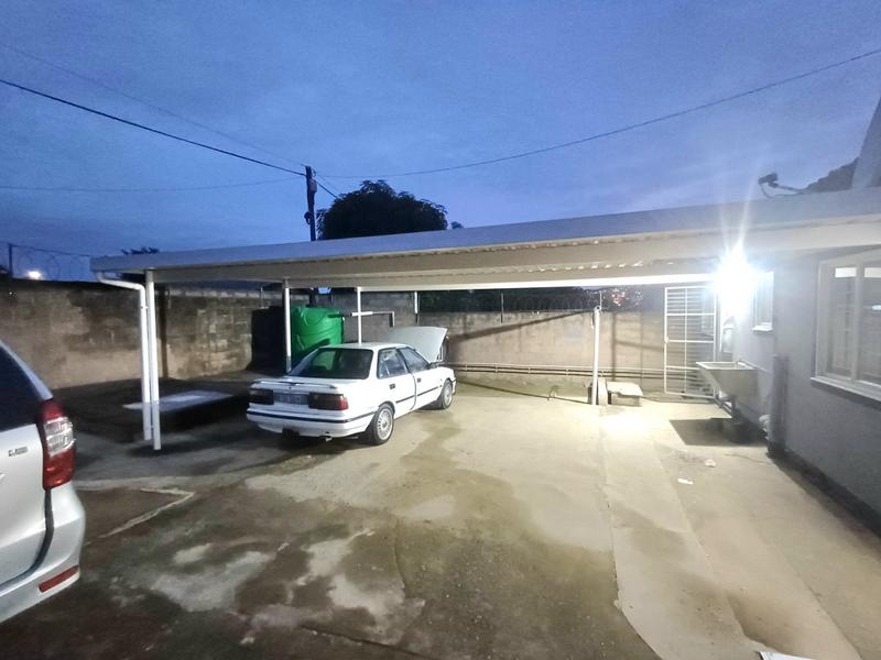 3 Bedroom Property for Sale in Northcroft KwaZulu-Natal