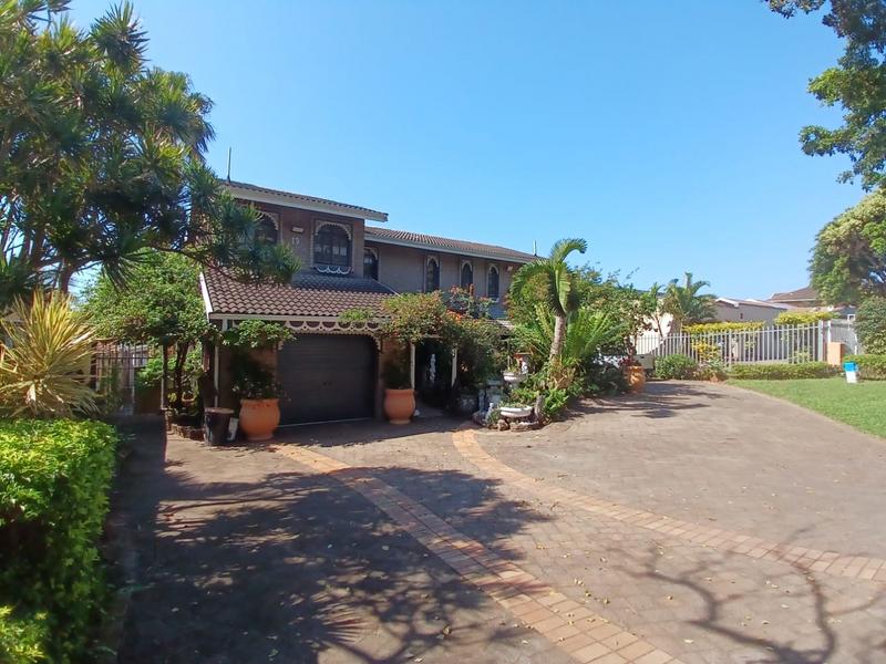 5 Bedroom Property for Sale in Uvongo KwaZulu-Natal