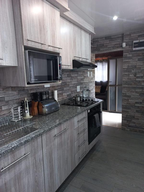 2 Bedroom Property for Sale in Havenside KwaZulu-Natal