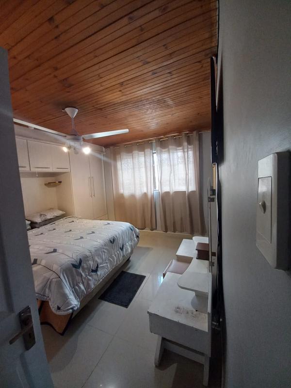 2 Bedroom Property for Sale in Havenside KwaZulu-Natal