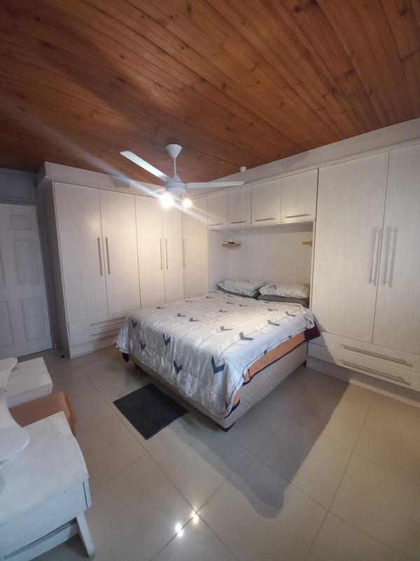 2 Bedroom Property for Sale in Havenside KwaZulu-Natal