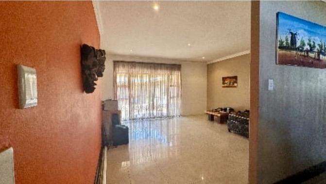 To Let 4 Bedroom Property for Rent in Somerset Park KwaZulu-Natal