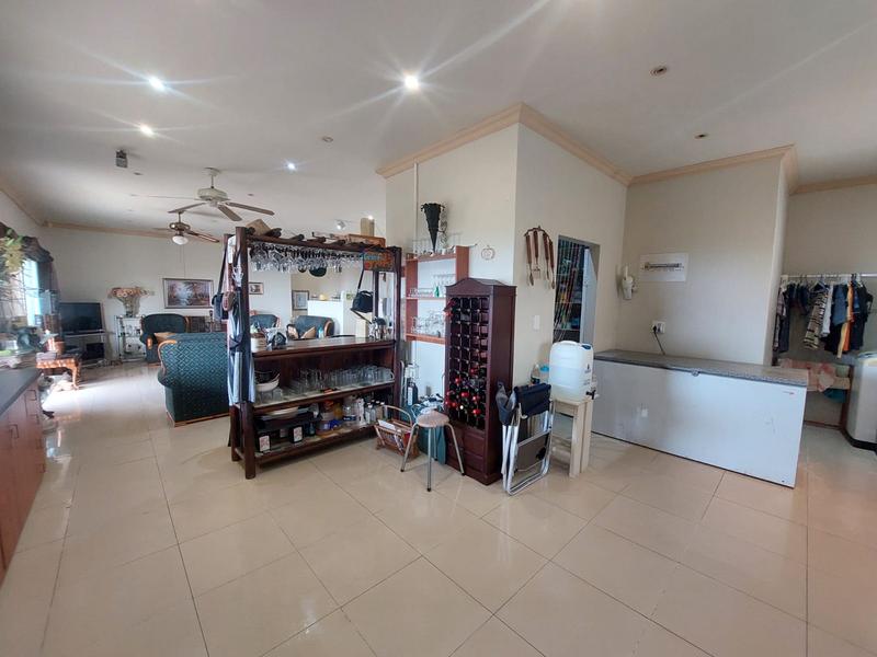 5 Bedroom Property for Sale in Ramsgate KwaZulu-Natal