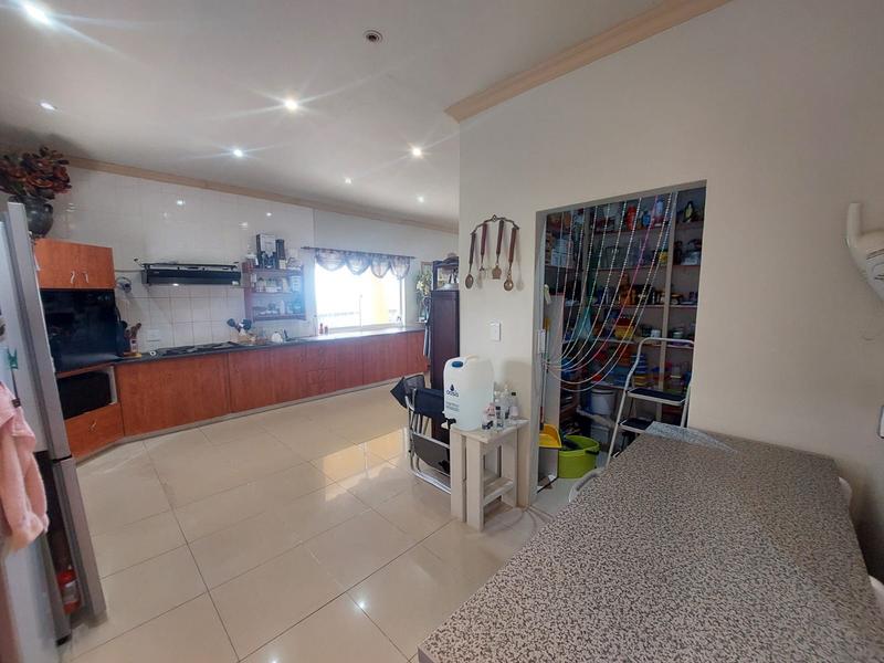 5 Bedroom Property for Sale in Ramsgate KwaZulu-Natal