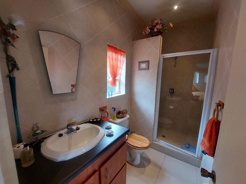 5 Bedroom Property for Sale in Ramsgate KwaZulu-Natal