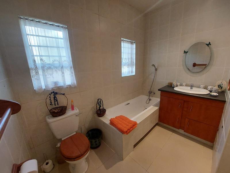 5 Bedroom Property for Sale in Ramsgate KwaZulu-Natal