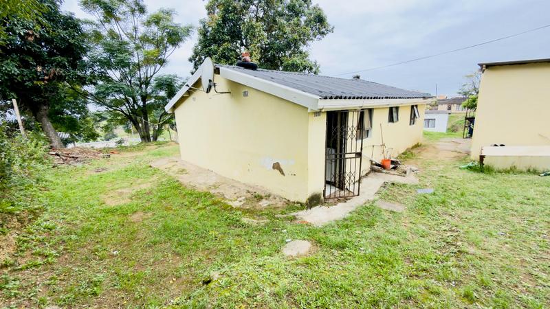 2 Bedroom Property for Sale in Umlazi KwaZulu-Natal