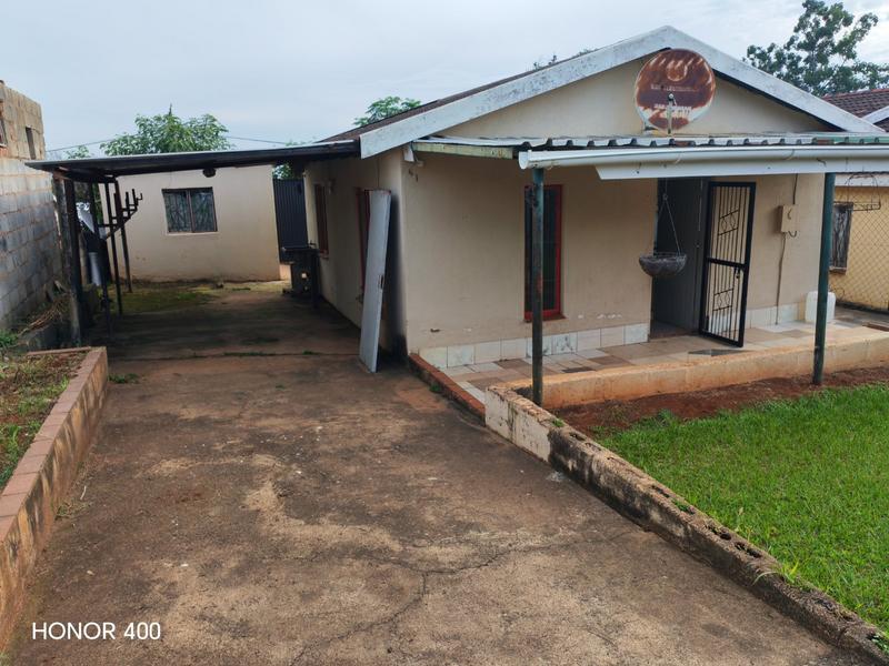 To Let 4 Bedroom Property for Rent in Panorama Gardens KwaZulu-Natal