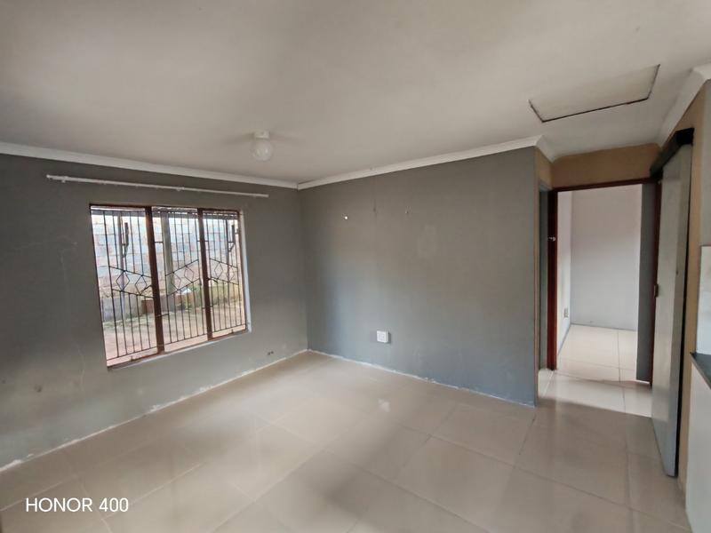 To Let 4 Bedroom Property for Rent in Panorama Gardens KwaZulu-Natal