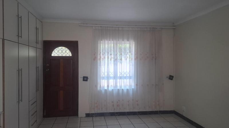 To Let 3 Bedroom Property for Rent in Kharwastan KwaZulu-Natal