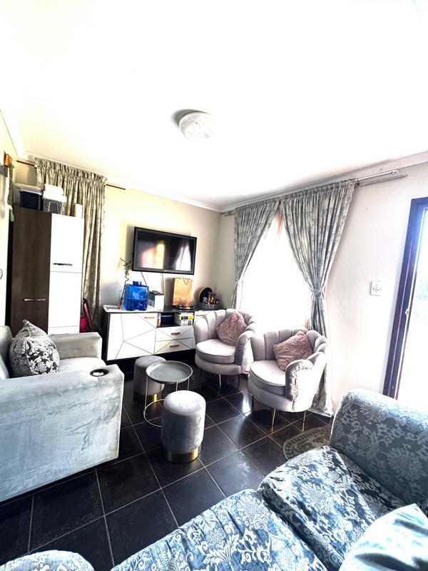3 Bedroom Property for Sale in Newlands West KwaZulu-Natal