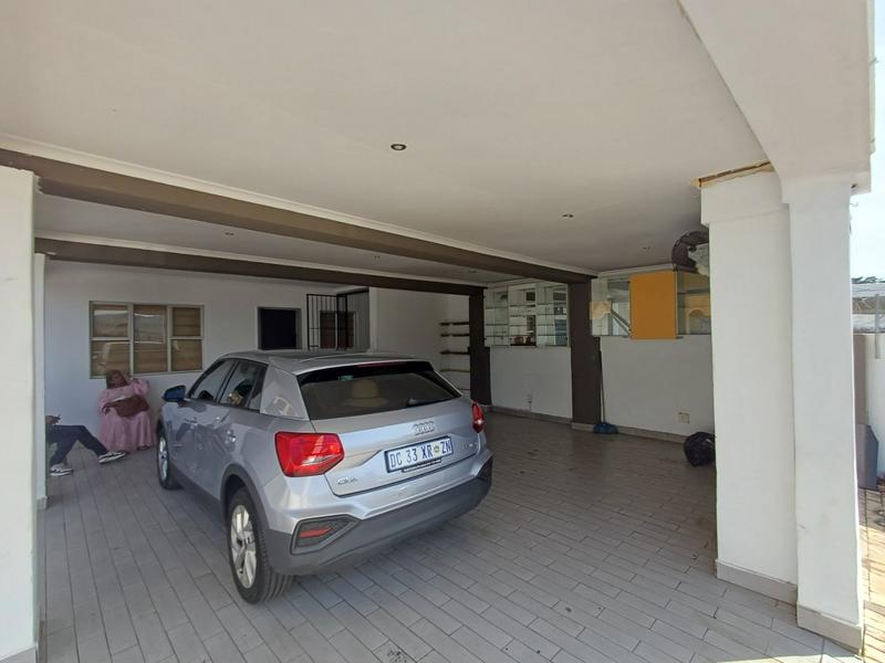 5 Bedroom Property for Sale in Lenham KwaZulu-Natal