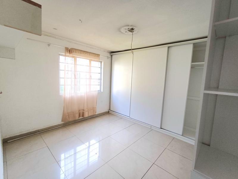 5 Bedroom Property for Sale in Lenham KwaZulu-Natal