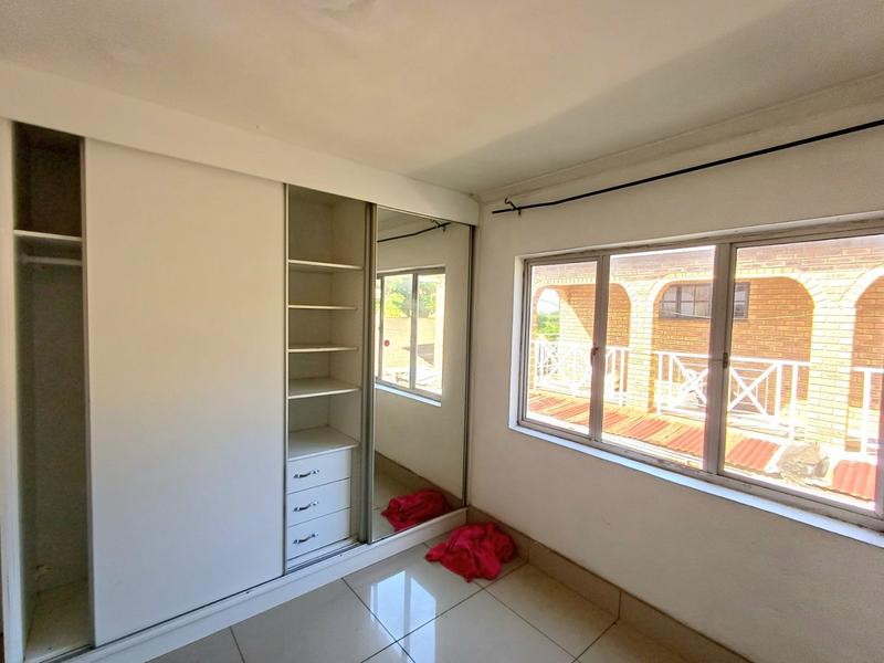 5 Bedroom Property for Sale in Lenham KwaZulu-Natal