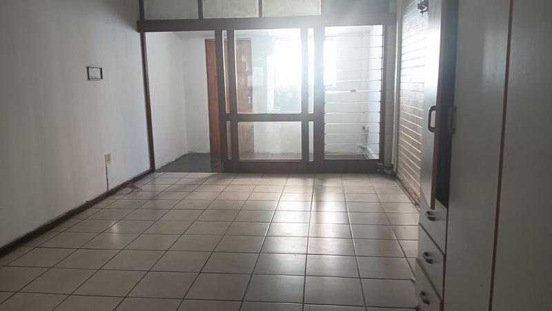 To Let 1 Bedroom Property for Rent in Pinetown KwaZulu-Natal