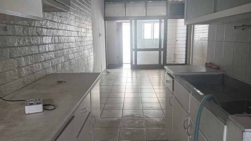To Let 1 Bedroom Property for Rent in Pinetown KwaZulu-Natal