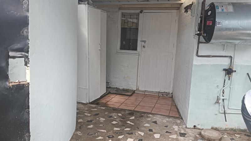 To Let 1 Bedroom Property for Rent in Pinetown KwaZulu-Natal