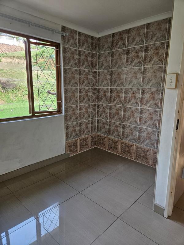 To Let 3 Bedroom Property for Rent in Umlazi KwaZulu-Natal