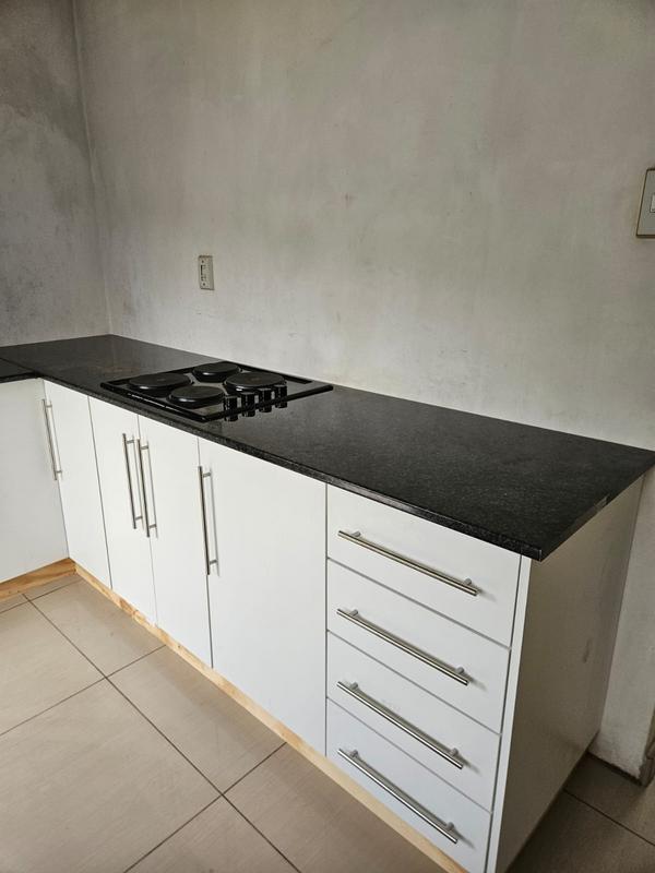 To Let 3 Bedroom Property for Rent in Umlazi KwaZulu-Natal