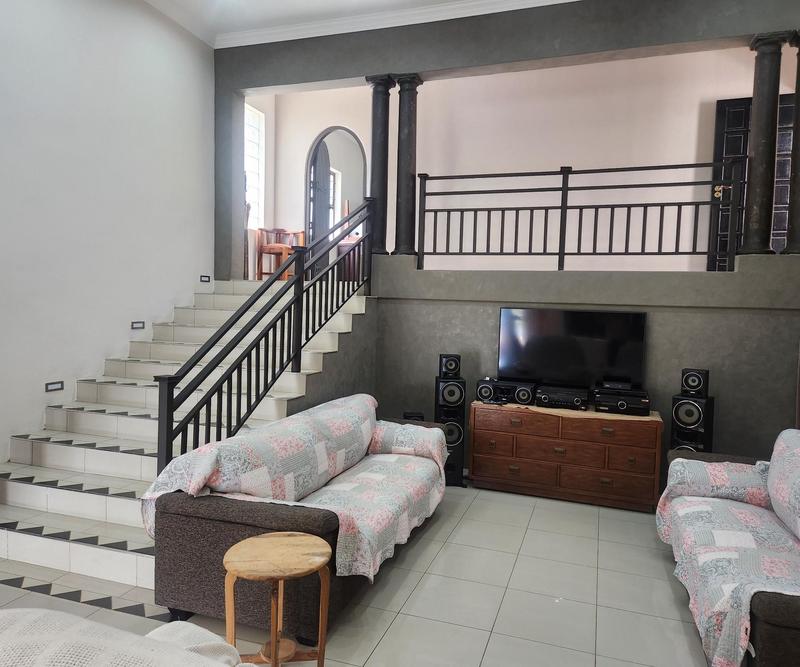 8 Bedroom Property for Sale in Shakas Rock KwaZulu-Natal