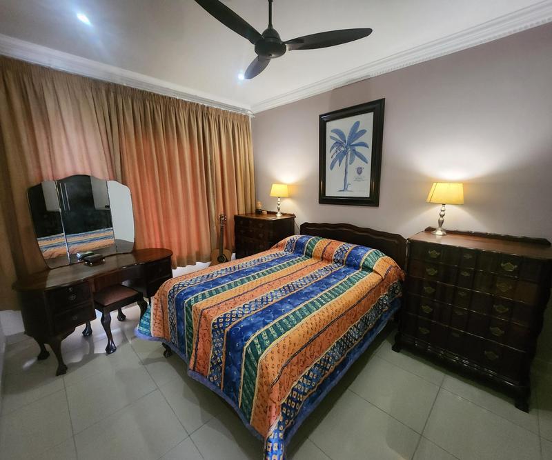 8 Bedroom Property for Sale in Shakas Rock KwaZulu-Natal