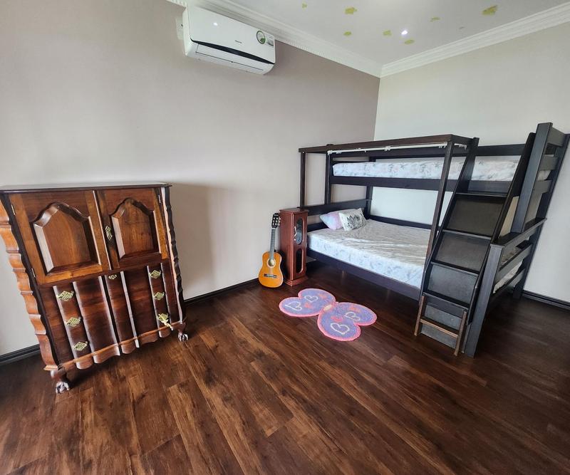 8 Bedroom Property for Sale in Shakas Rock KwaZulu-Natal