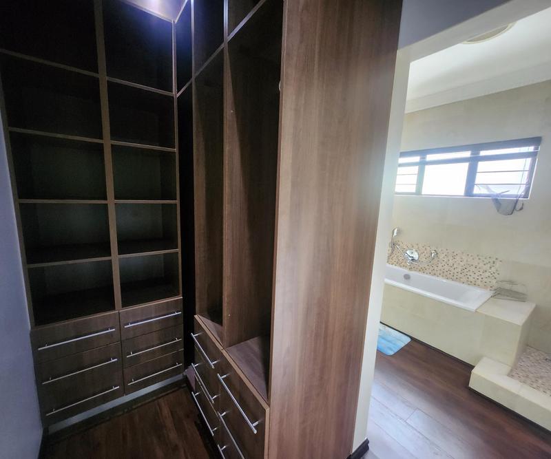 8 Bedroom Property for Sale in Shakas Rock KwaZulu-Natal