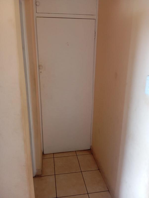 To Let 1 Bedroom Property for Rent in Umbilo KwaZulu-Natal