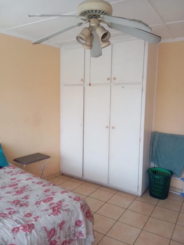 To Let 1 Bedroom Property for Rent in Umbilo KwaZulu-Natal