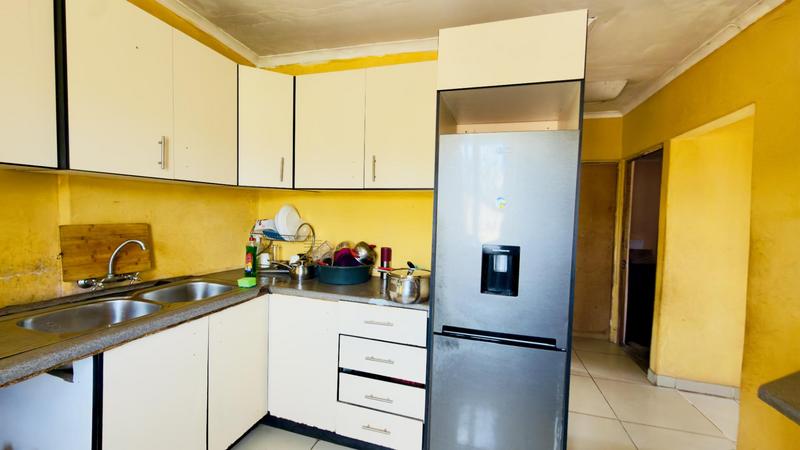 2 Bedroom Property for Sale in Ntuzuma KwaZulu-Natal