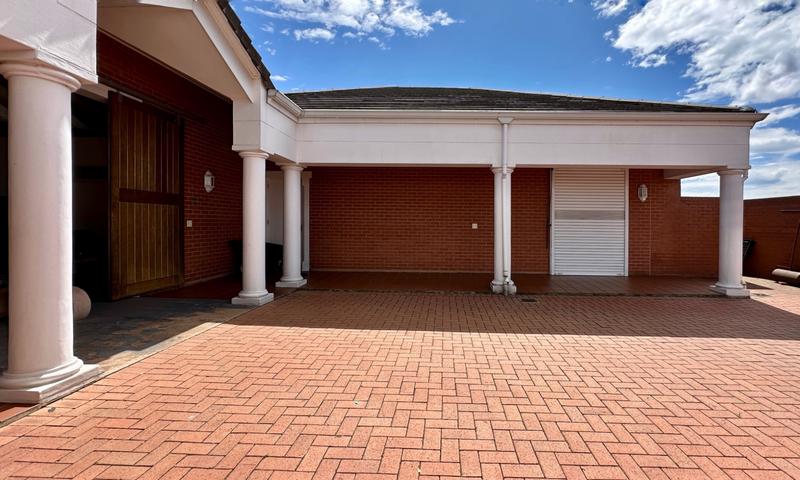 7 Bedroom Property for Sale in Mount Verde KwaZulu-Natal