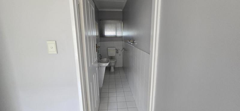 To Let 2 Bedroom Property for Rent in Morningside KwaZulu-Natal