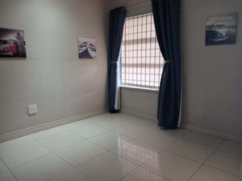 4 Bedroom Property for Sale in Manaba Beach KwaZulu-Natal