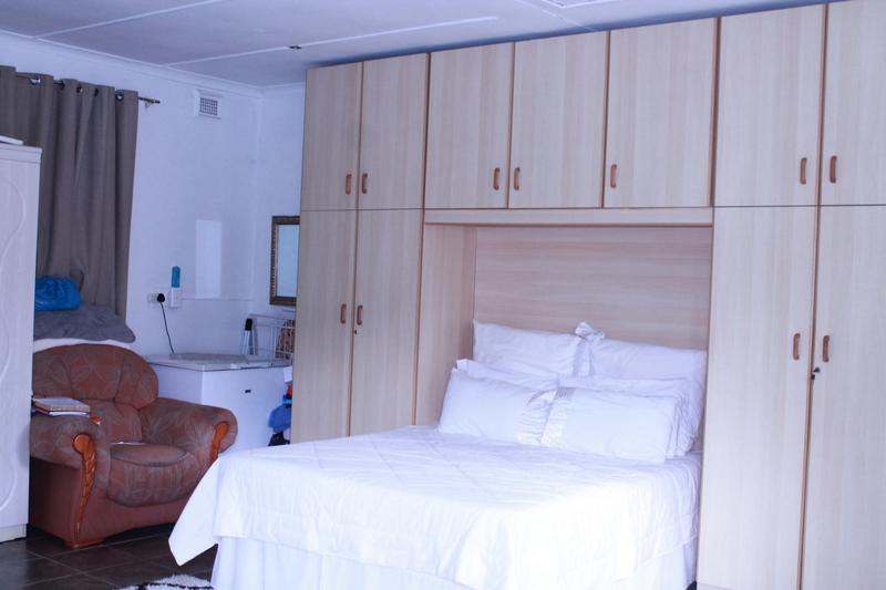 4 Bedroom Property for Sale in Kharwastan KwaZulu-Natal