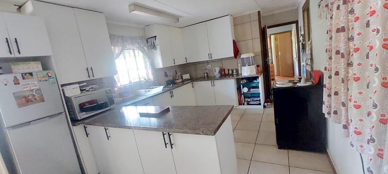 3 Bedroom Property for Sale in Margate KwaZulu-Natal