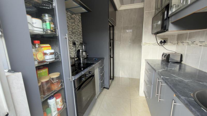 2 Bedroom Property for Sale in Kwamashu KwaZulu-Natal