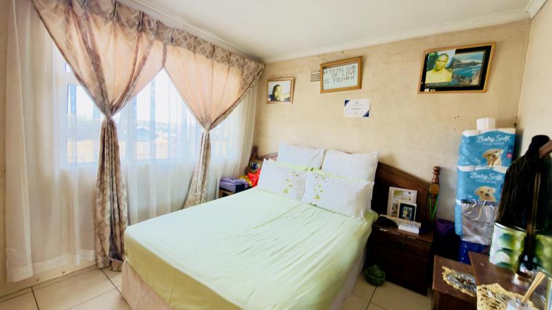 2 Bedroom Property for Sale in Kwamashu KwaZulu-Natal