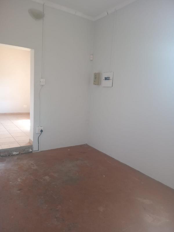 To Let 1 Bedroom Property for Rent in Birdswood KwaZulu-Natal