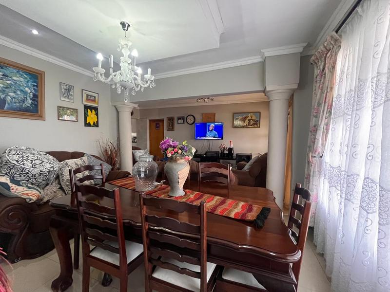 5 Bedroom Property for Sale in Margate KwaZulu-Natal