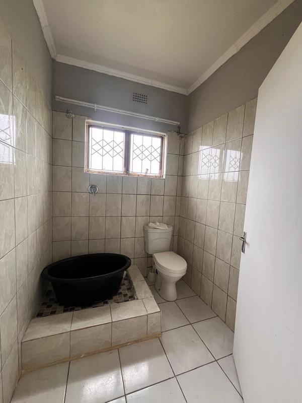 5 Bedroom Property for Sale in Margate KwaZulu-Natal