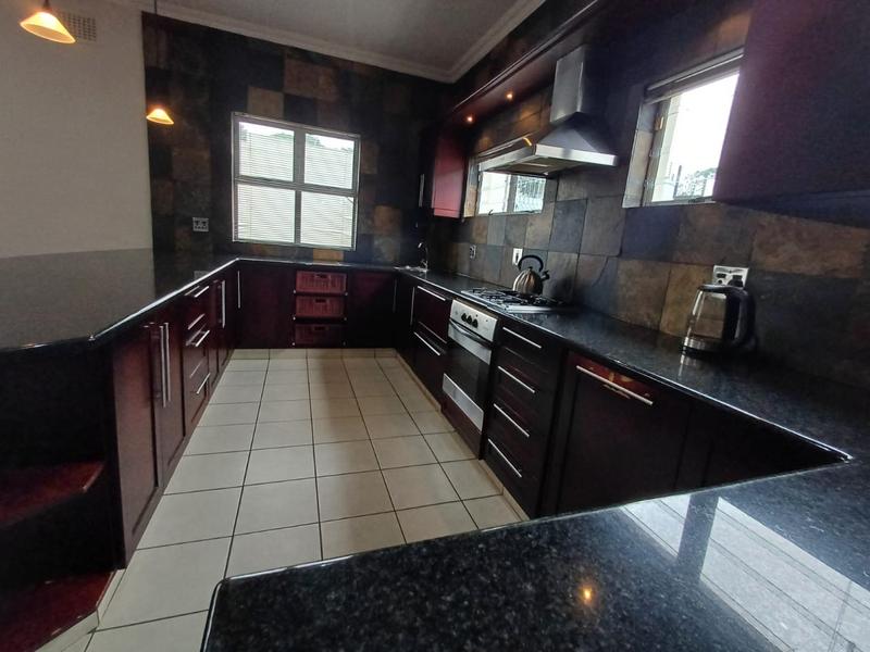 To Let 5 Bedroom Property for Rent in Durban North KwaZulu-Natal