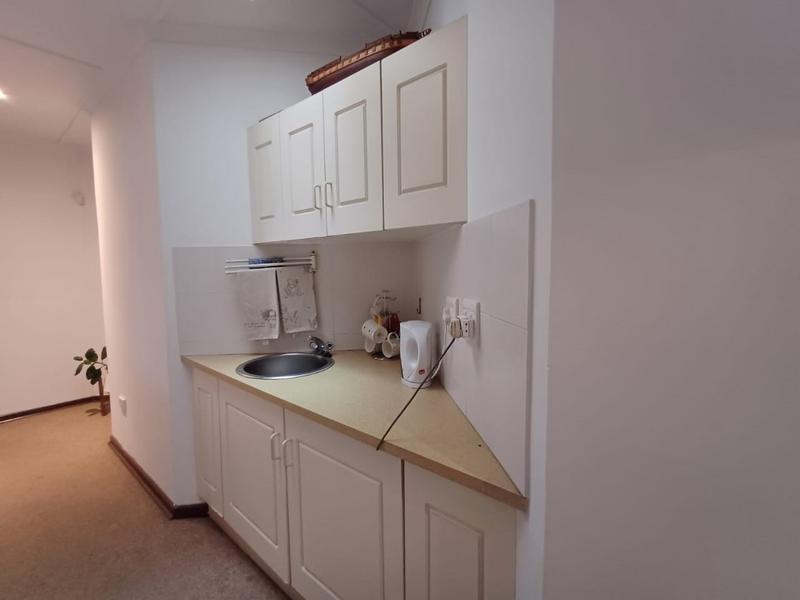 To Let 5 Bedroom Property for Rent in Durban North KwaZulu-Natal