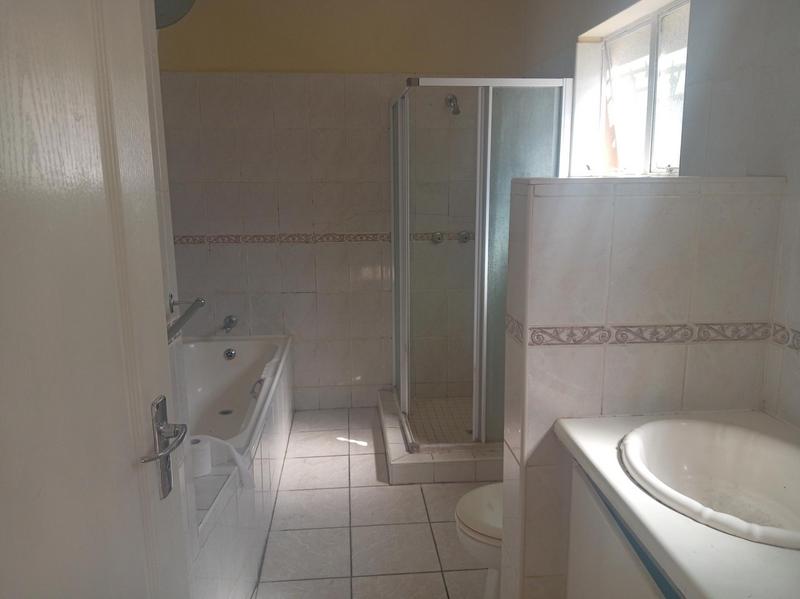 3 Bedroom Property for Sale in Margate KwaZulu-Natal