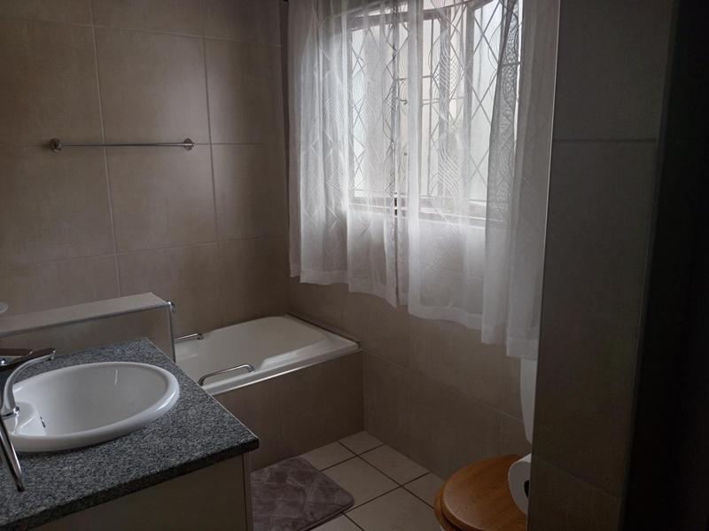 3 Bedroom Property for Sale in Beacon Rocks KwaZulu-Natal