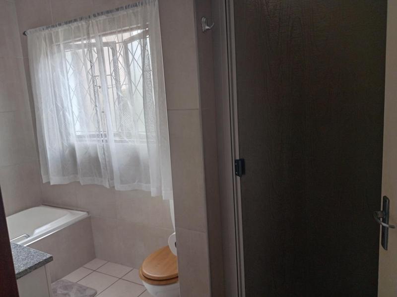 3 Bedroom Property for Sale in Beacon Rocks KwaZulu-Natal
