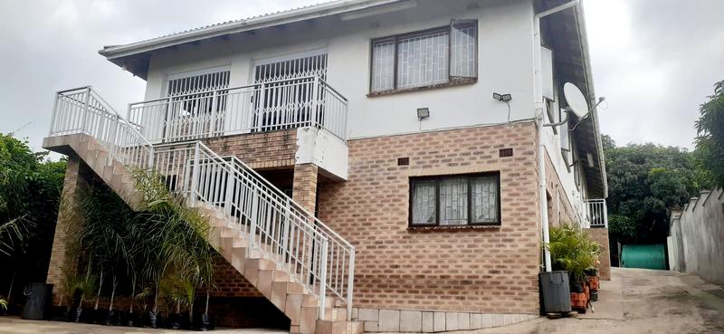 6 Bedroom Property for Sale in Umzinto KwaZulu-Natal