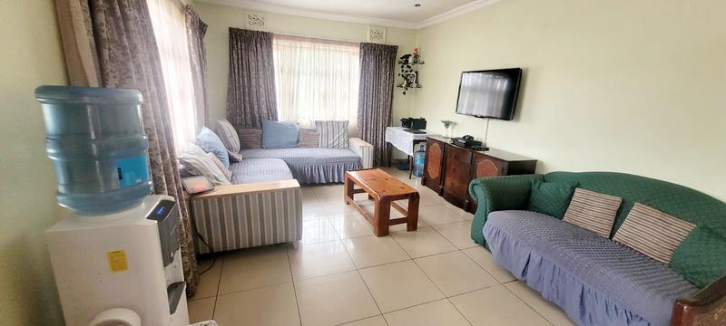 6 Bedroom Property for Sale in Umzinto KwaZulu-Natal