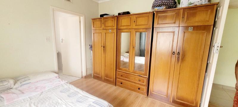 6 Bedroom Property for Sale in Umzinto KwaZulu-Natal