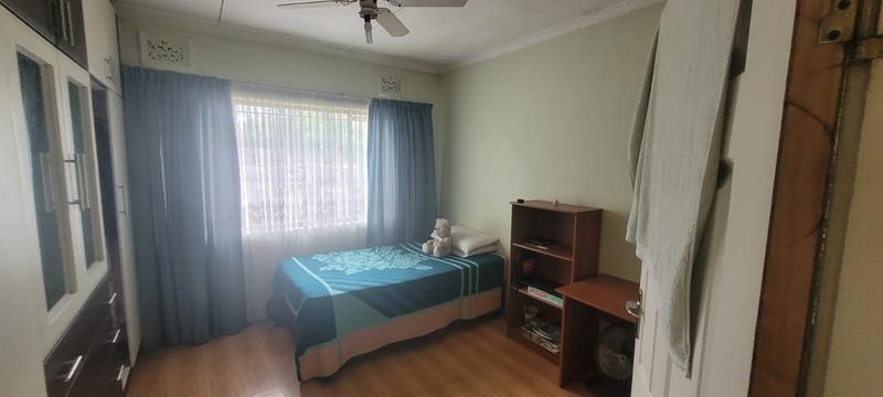 6 Bedroom Property for Sale in Umzinto KwaZulu-Natal